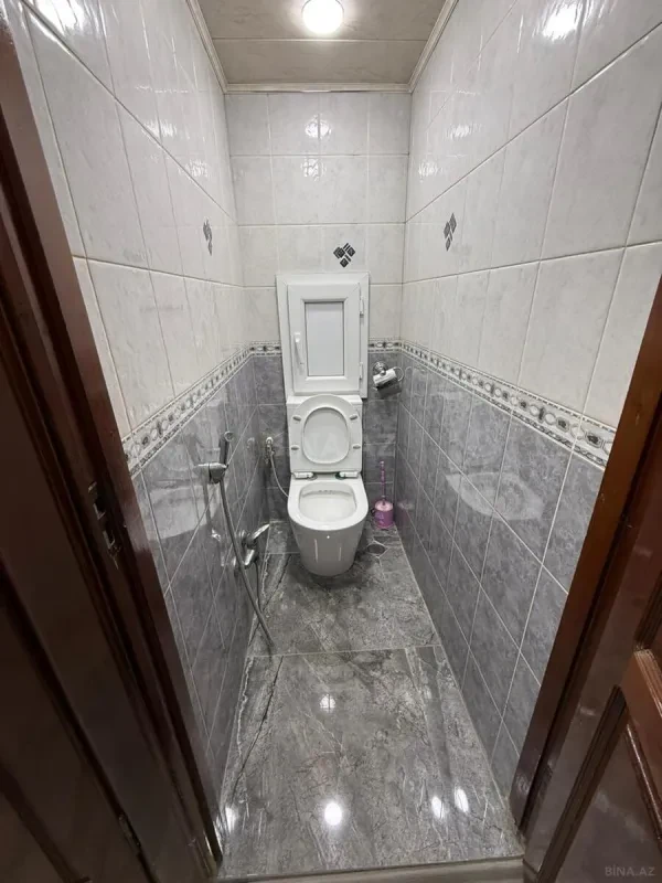 Kirayə verilir 2 otaqlı mənzil 85 m²