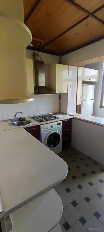 Kirayə verilir 2 otaqlı mənzil 60 m²