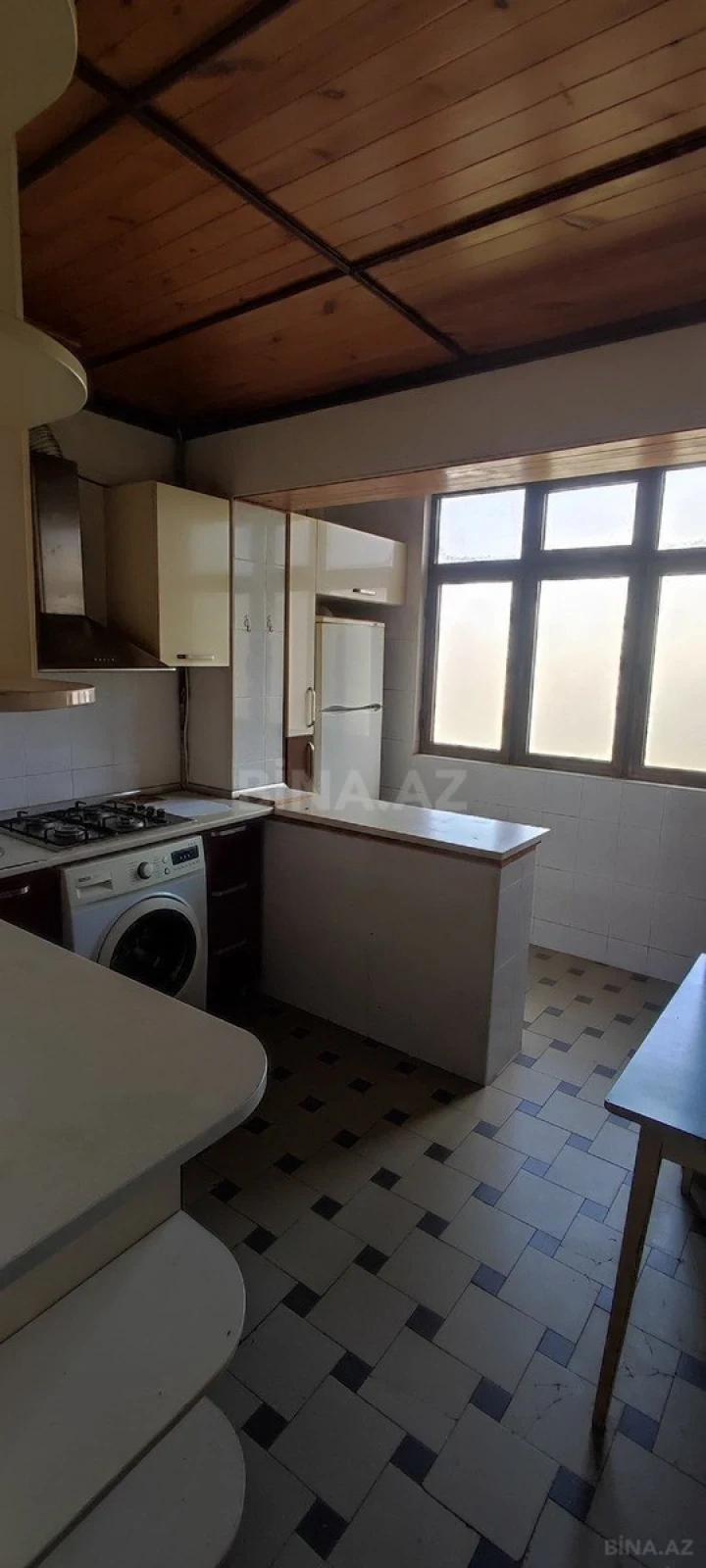 Kirayə verilir 2 otaqlı mənzil 60 m²