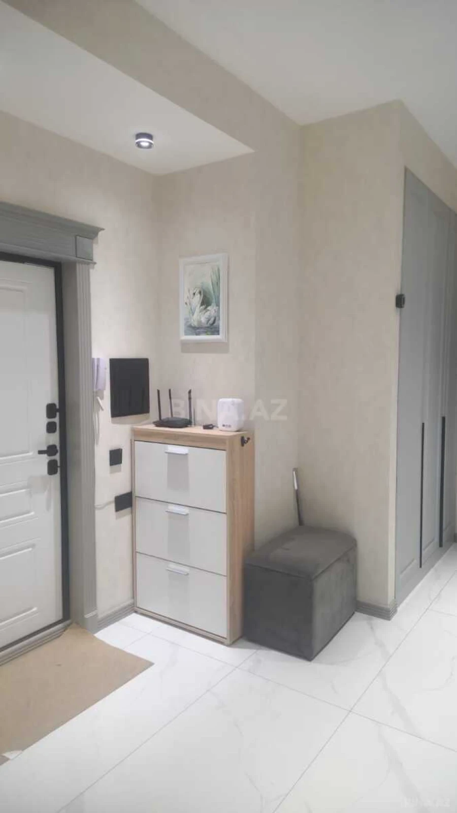 Satılır 4 otaqlı mənzil 120 m²