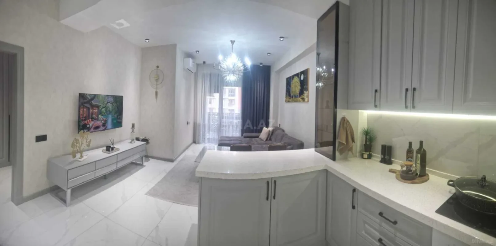 Satılır 4 otaqlı mənzil 120 m²