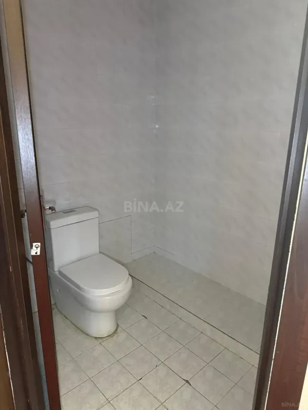 Satılır 7 otaqlı mənzil 330 m²