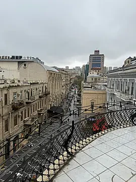Satılır 7 otaqlı mənzil 330 m² — Bakı, Sahil qəs. 7 otaq 330.00 m²