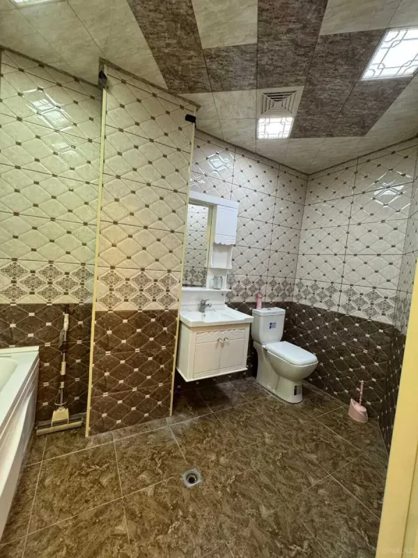 Kirayə verilir 3 otaqlı mənzil 130 m²