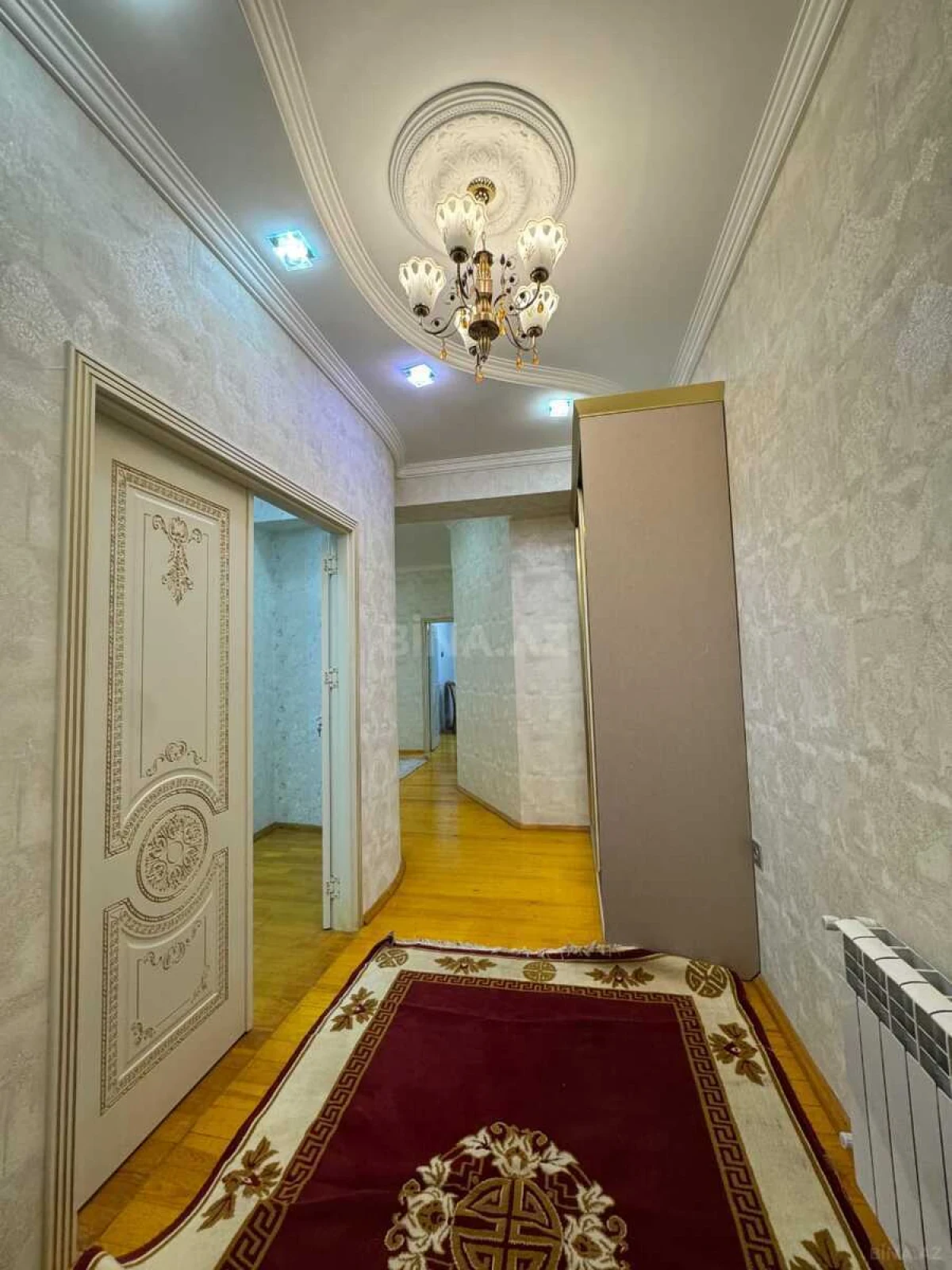Kirayə verilir 3 otaqlı mənzil 130 m²