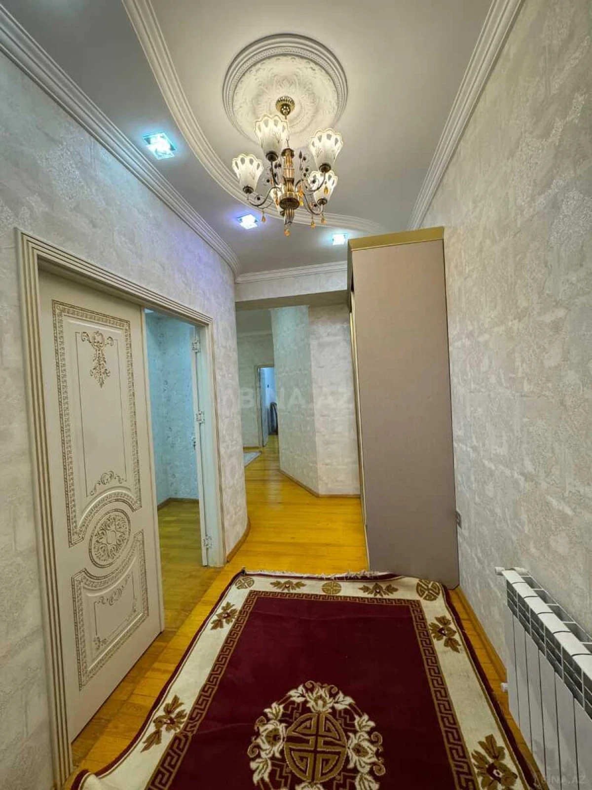 Kirayə verilir 3 otaqlı mənzil 130 m²