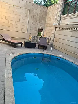 Kirayə verilir 9 otaqlı həyət evi 200 m²