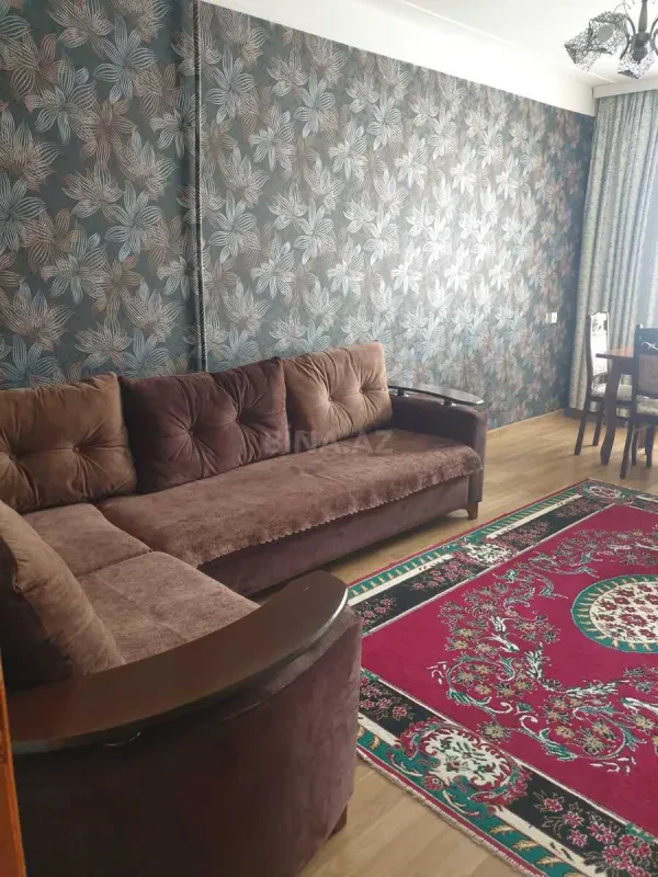 Kirayə verilir 3 otaqlı mənzil 70 m²