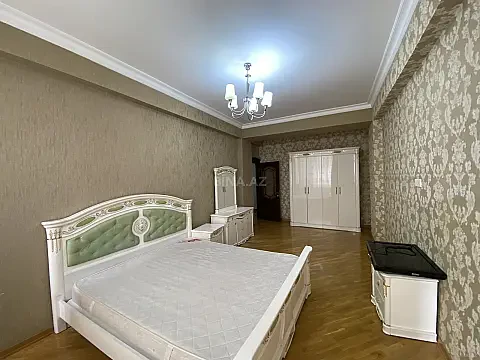 Kirayə verilir 3 otaqlı mənzil 120 m²