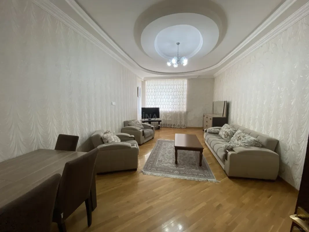 Kirayə verilir 3 otaqlı mənzil 120 m²