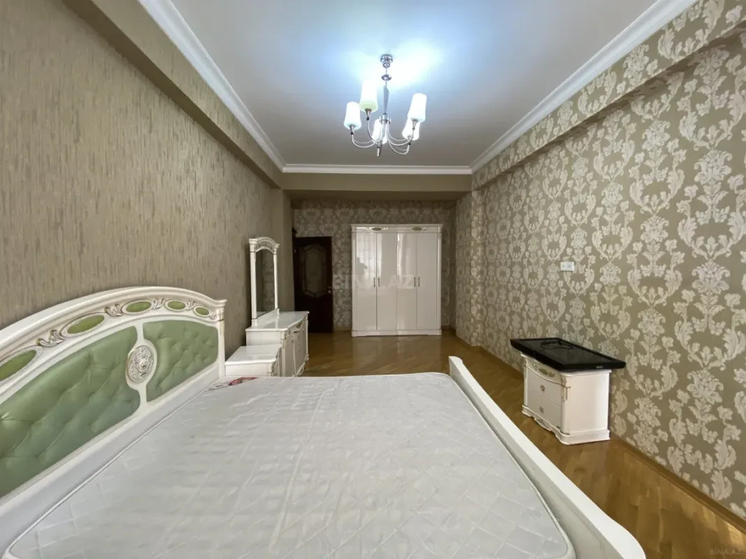 Kirayə verilir 3 otaqlı mənzil 120 m²