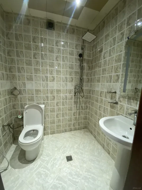 Kirayə verilir 3 otaqlı mənzil 120 m²
