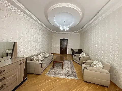Kirayə verilir 3 otaqlı mənzil 120 m²