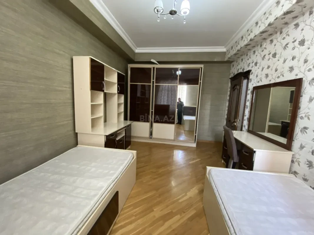 Kirayə verilir 3 otaqlı mənzil 120 m²