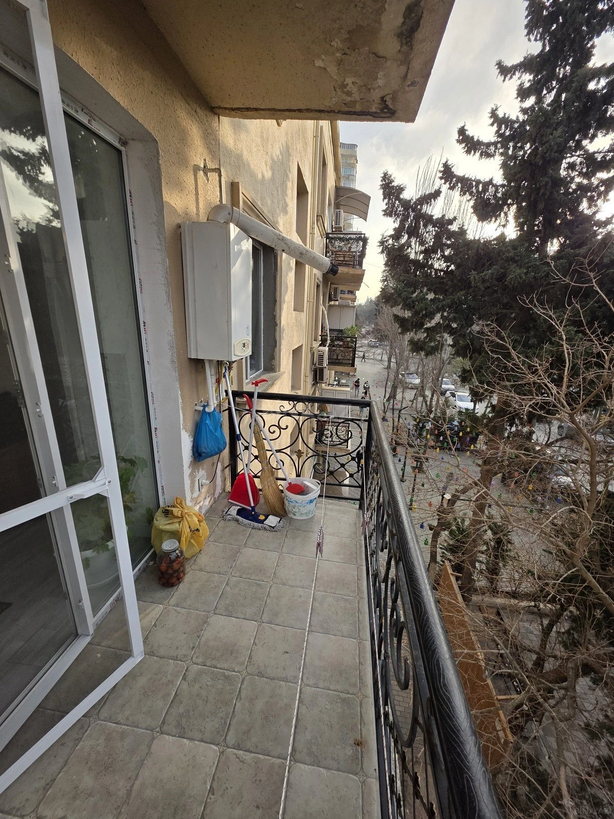 Satılır 1 otaqlı mənzil 40 m²