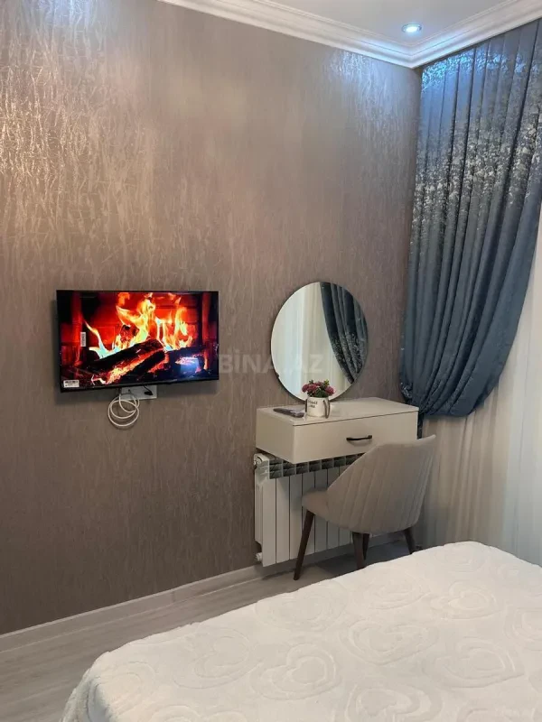 Kirayə verilir 2 otaqlı mənzil 63 m²