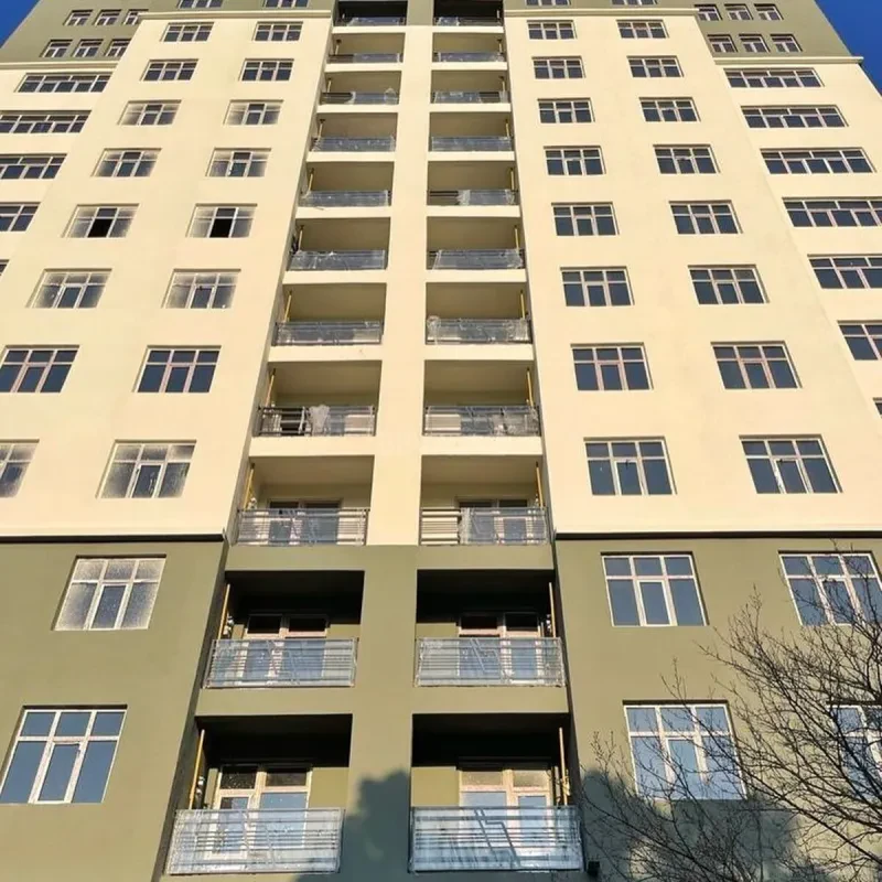 Satılır 2 otaqlı mənzil 81 m²