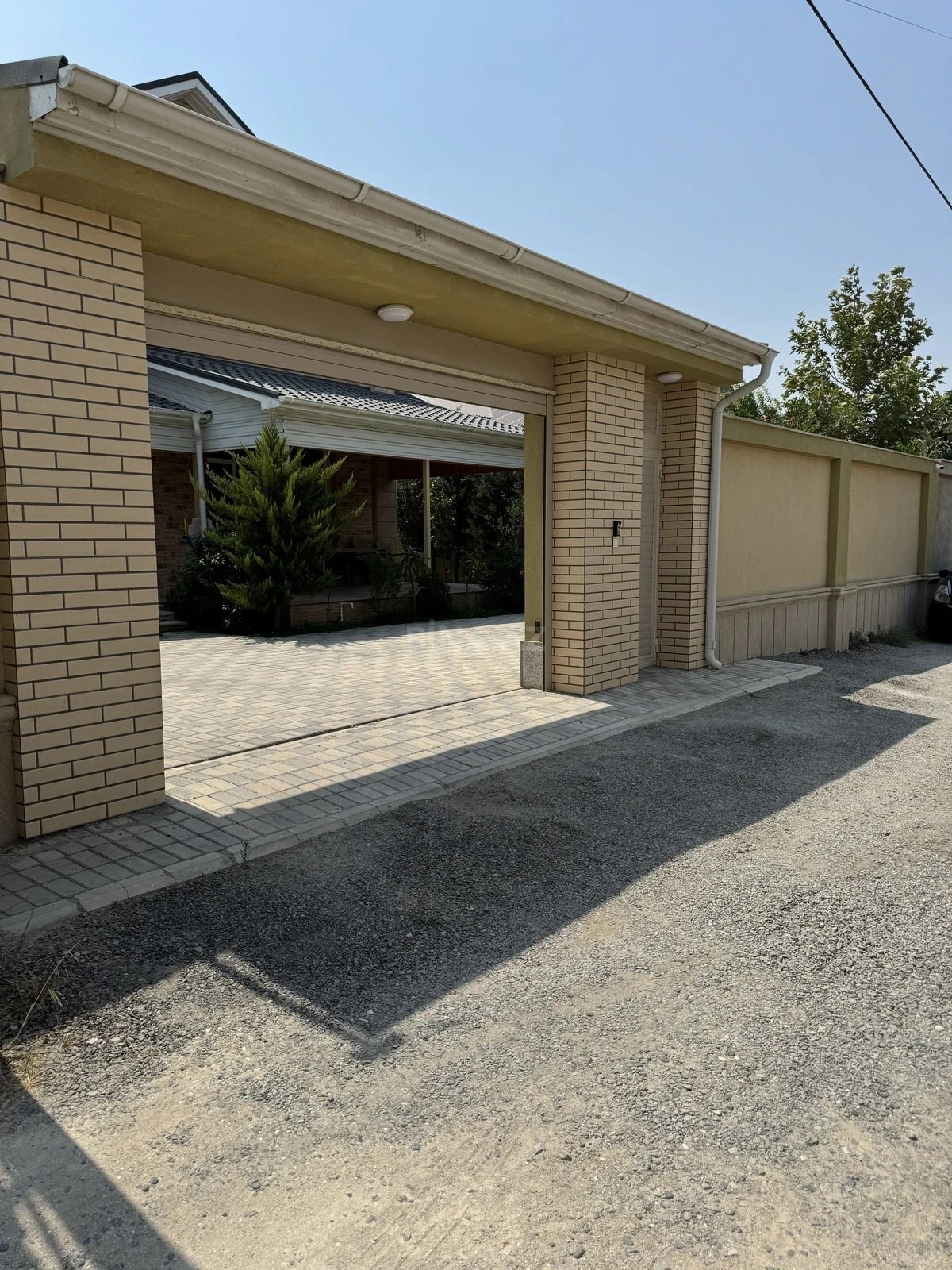 Satılır 7 otaqlı həyət evi 260 m²
