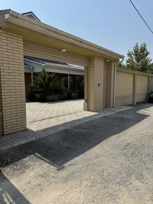 Satılır 7 otaqlı həyət evi 260 m²