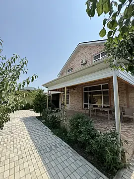 Satılır 7 otaqlı həyət evi 260 m²