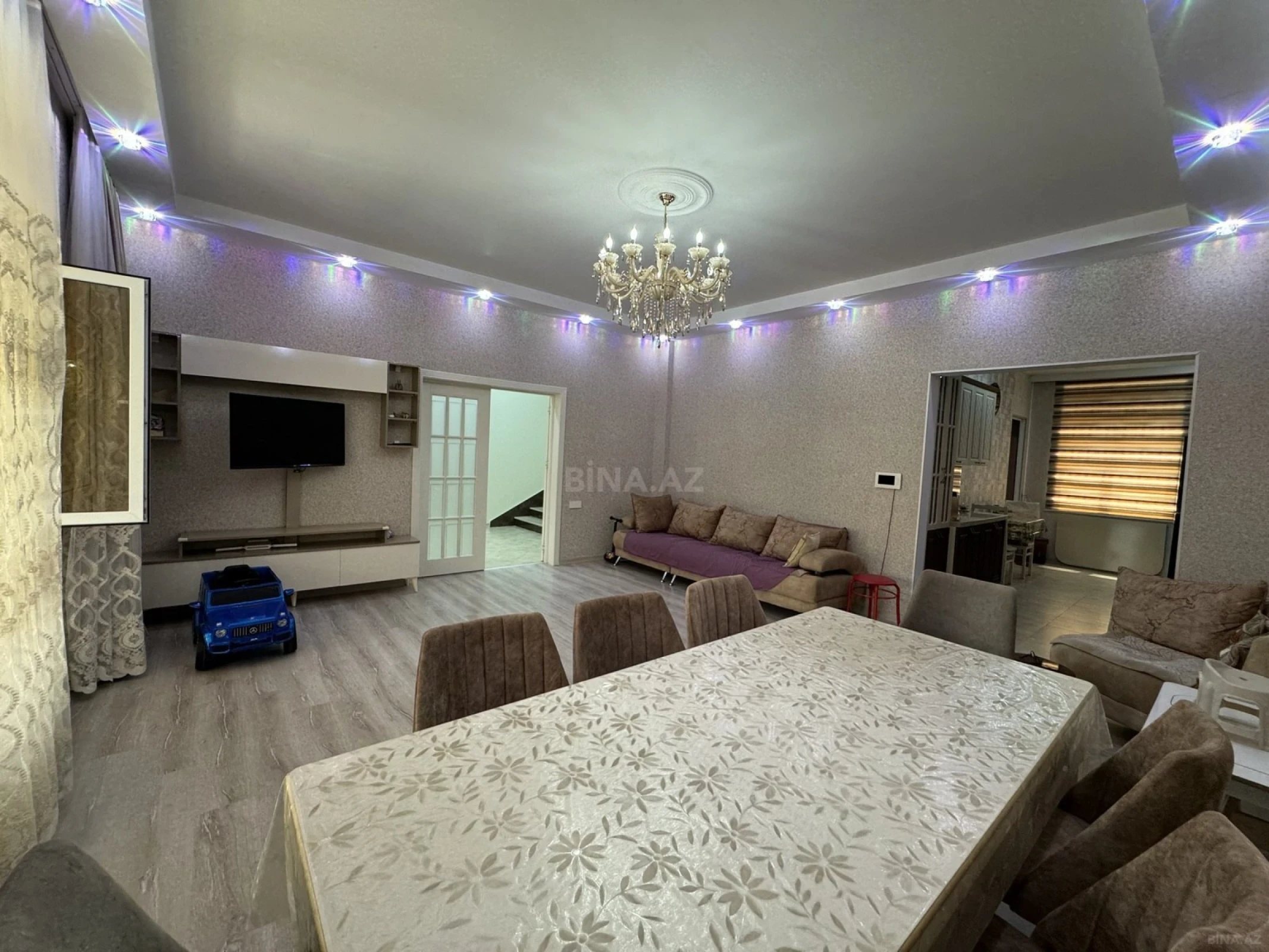 Satılır 7 otaqlı həyət evi 260 m²