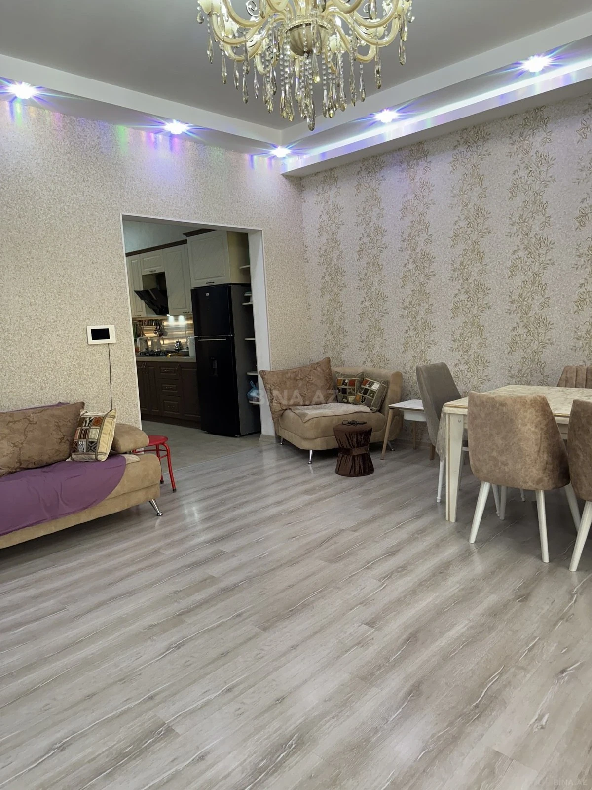 Satılır 7 otaqlı həyət evi 260 m²