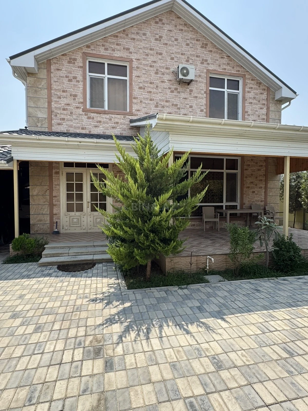 Satılır 7 otaqlı həyət evi 260 m²