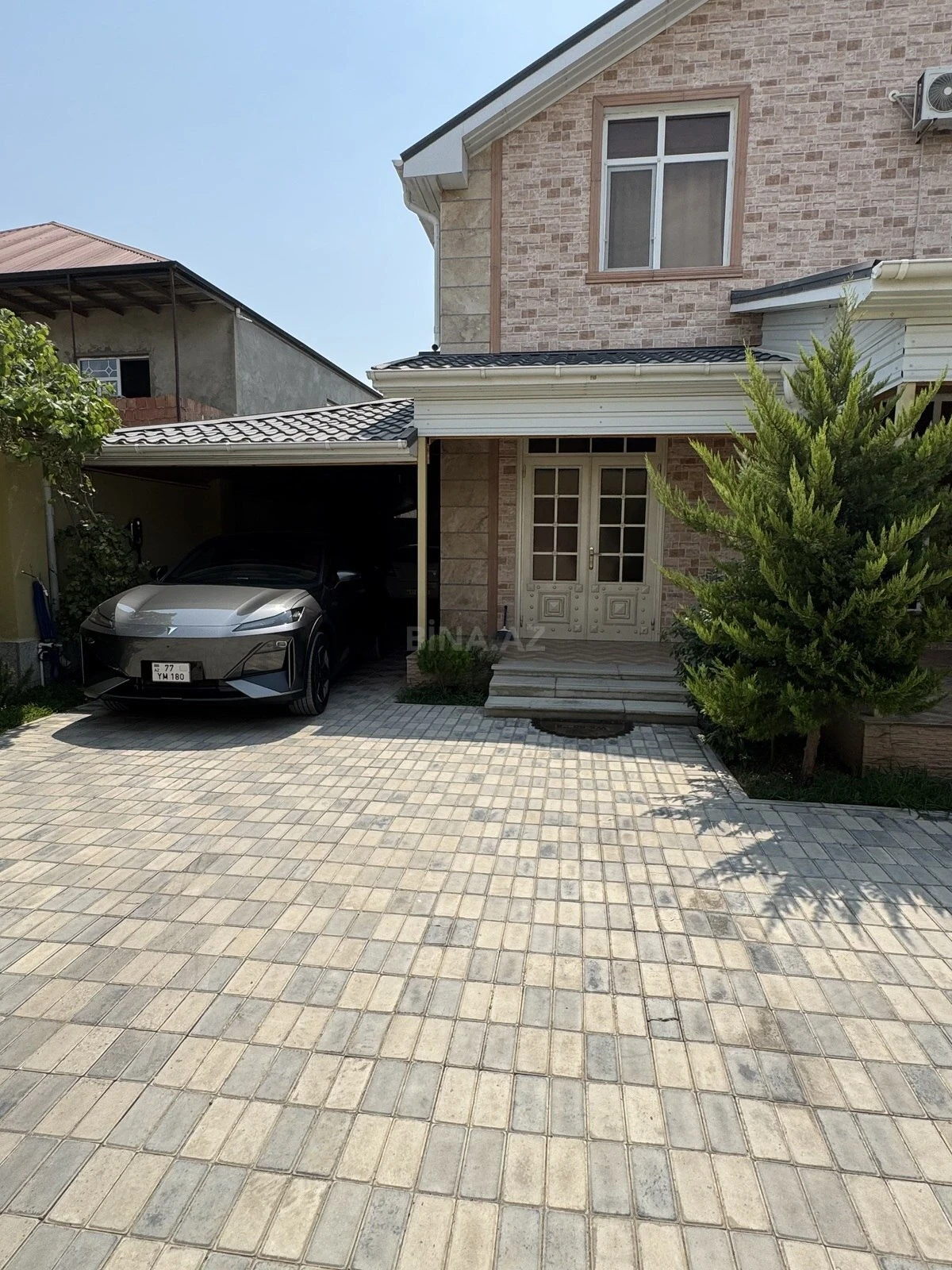 Satılır 7 otaqlı həyət evi 260 m²