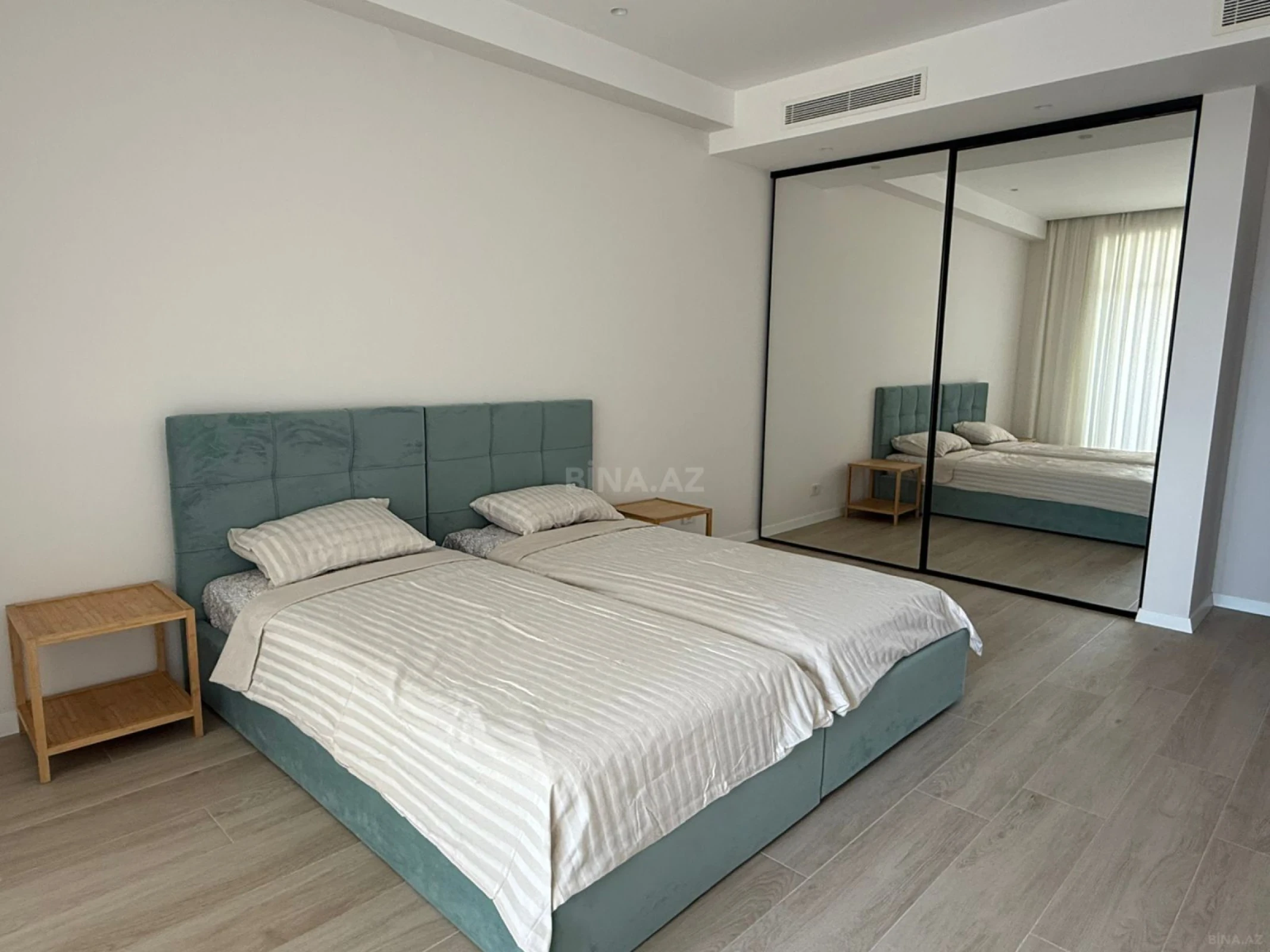 Kirayə verilir 2 otaqlı mənzil 105 m²