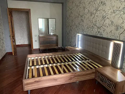 Kirayə verilir 3 otaqlı mənzil 115 m²