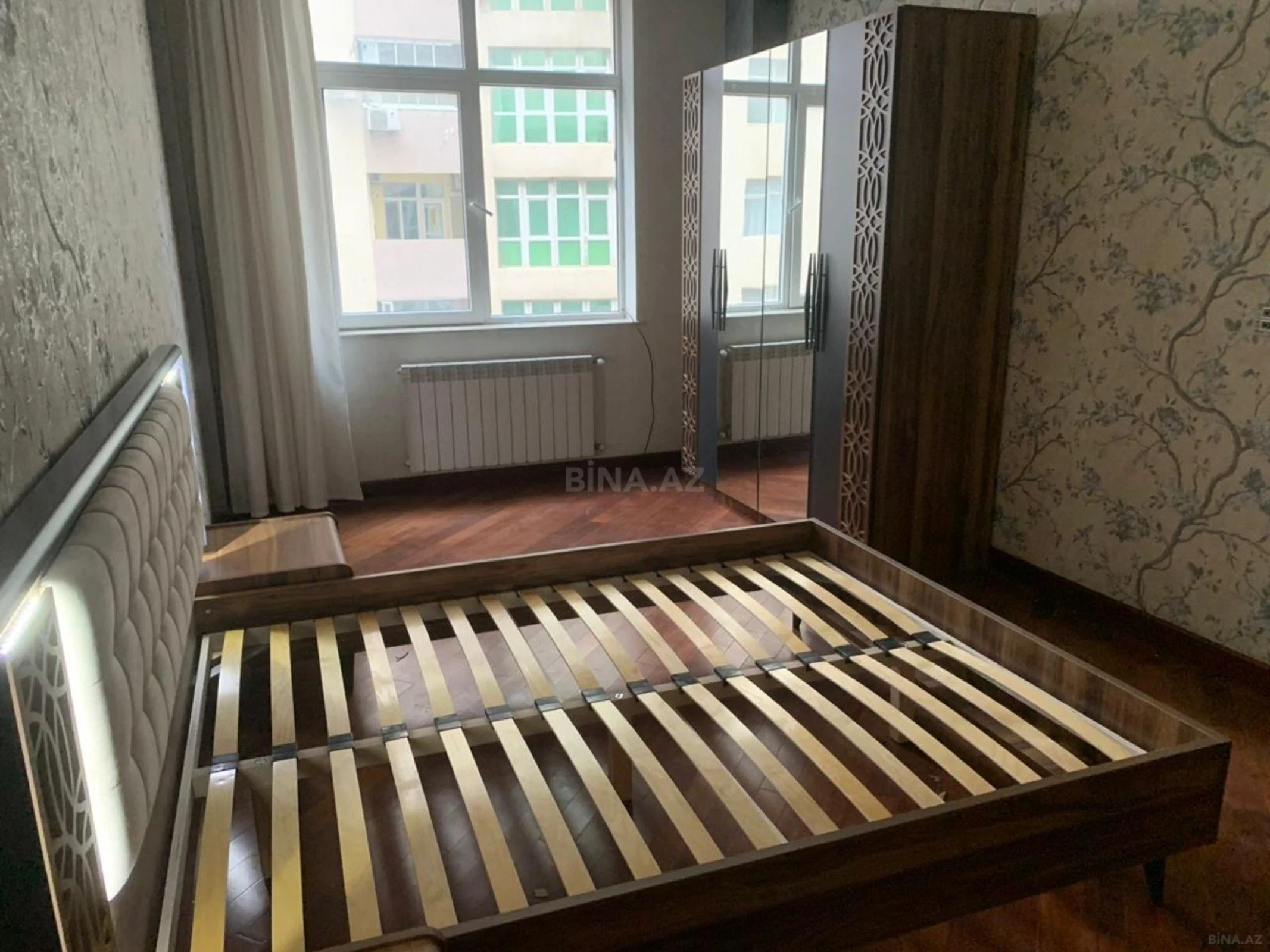 Kirayə verilir 3 otaqlı mənzil 115 m²