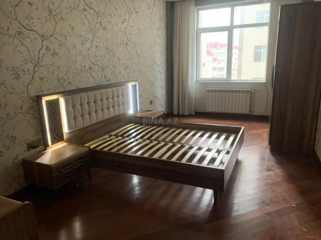 Kirayə verilir 3 otaqlı mənzil 115 m²
