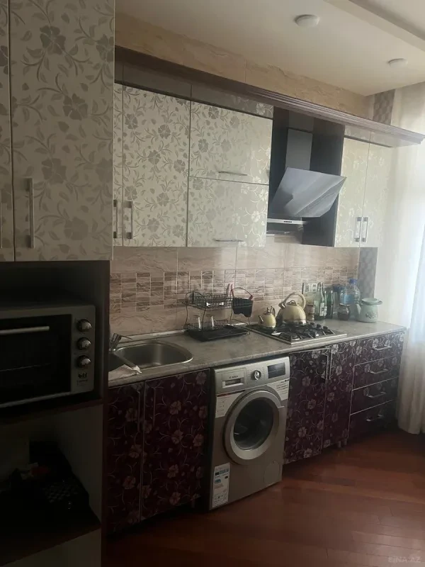 Kirayə verilir 3 otaqlı mənzil 115 m²