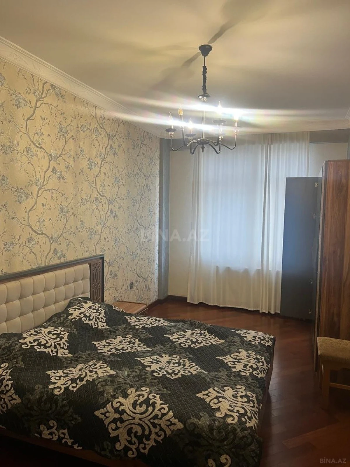 Kirayə verilir 3 otaqlı mənzil 115 m²