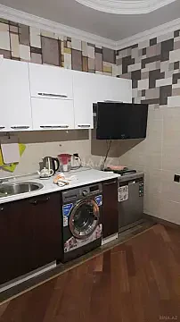 Kirayə verilir 3 otaqlı mənzil 120 m²