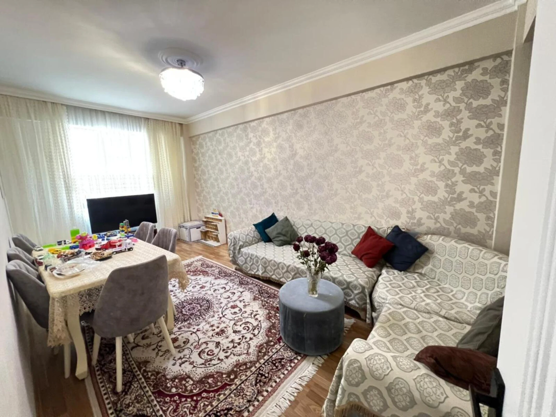 Satılır 2 otaqlı mənzil 65 m²