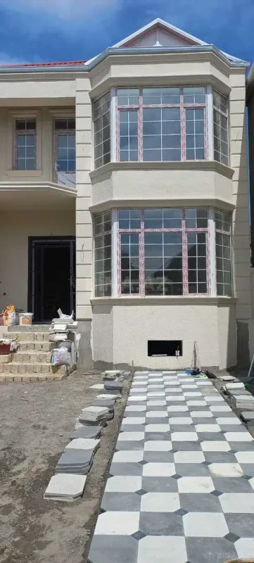 Satılır 4 otaqlı həyət evi 171.2 m²