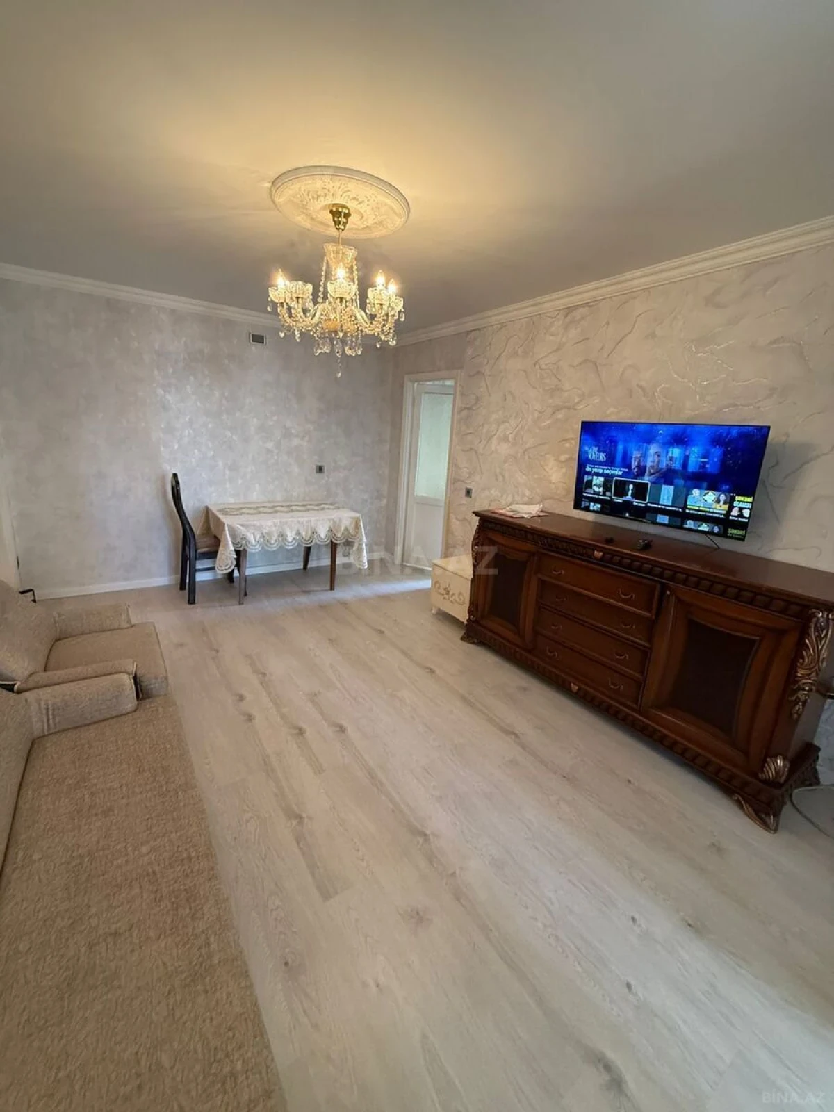 Kirayə verilir 2 otaqlı mənzil 60 m²