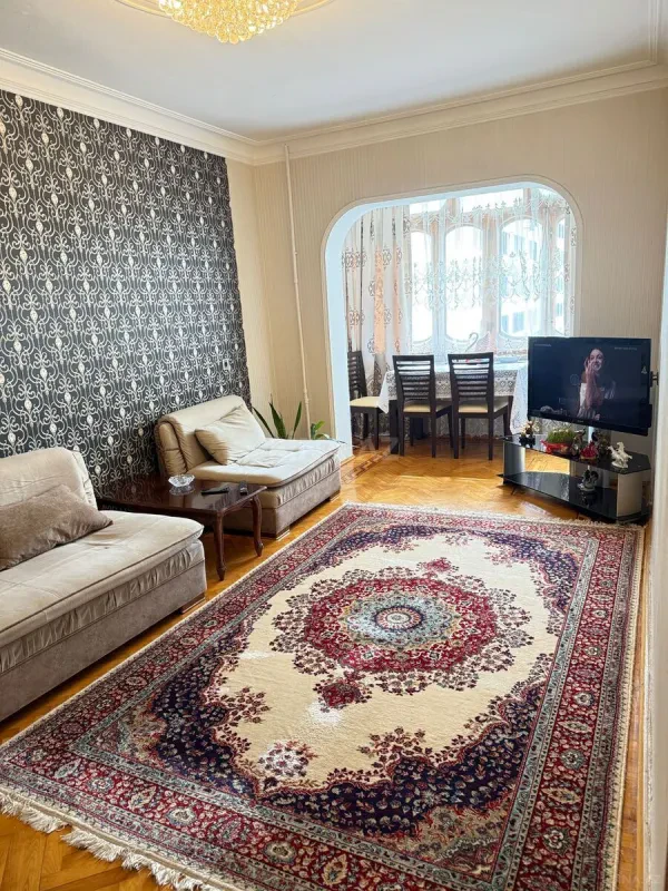 Satılır 3 otaqlı mənzil 85 m²