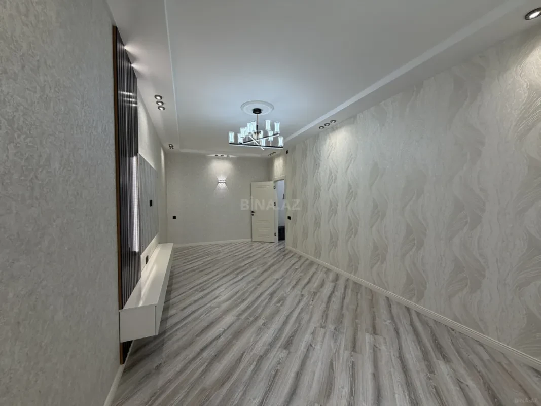 Satılır 3 otaqlı mənzil 105 m²