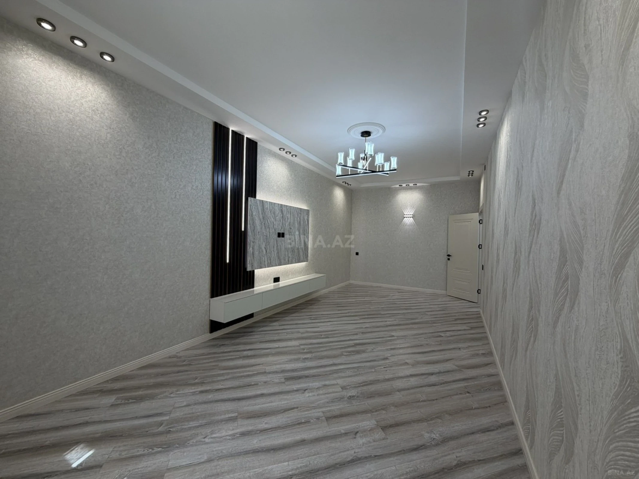 Satılır 3 otaqlı mənzil 105 m²
