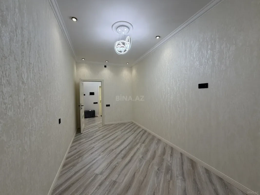Satılır 3 otaqlı mənzil 105 m²