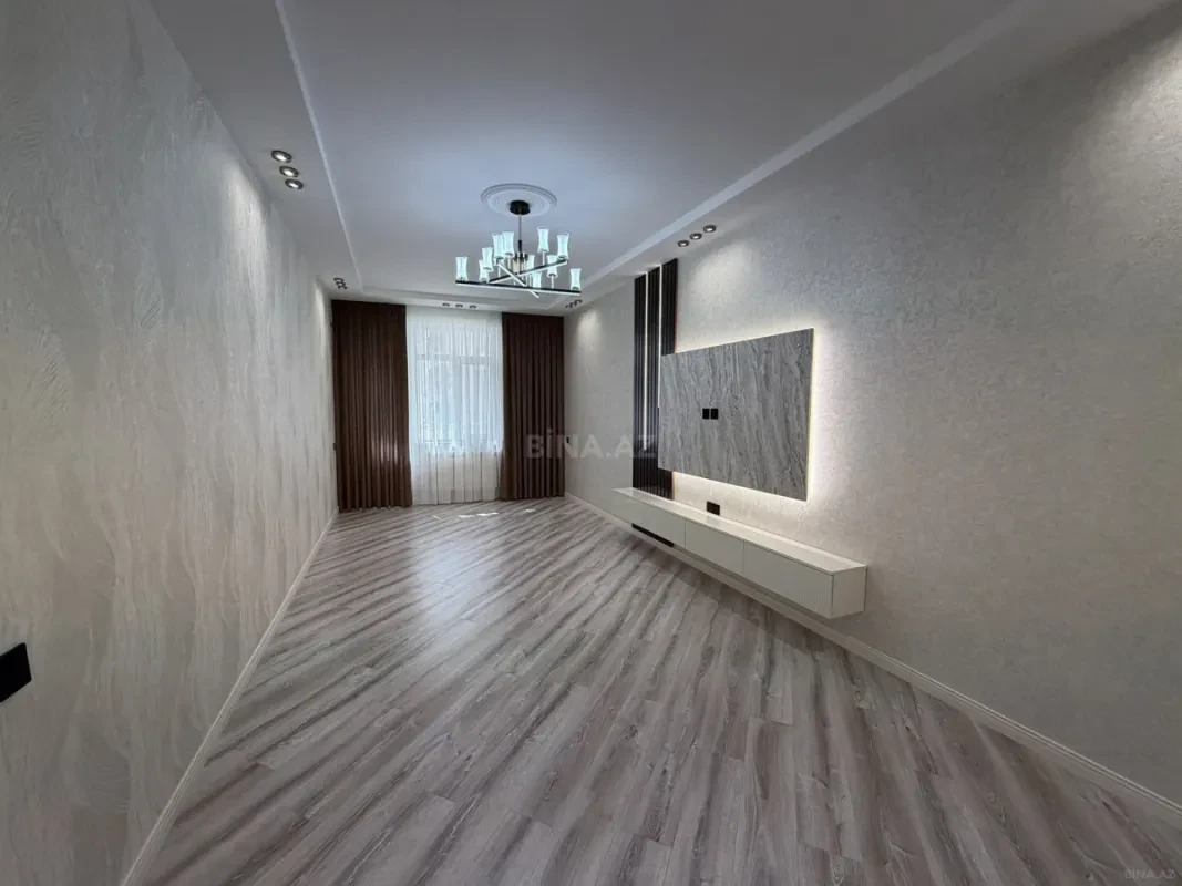 Satılır 3 otaqlı mənzil 105 m²