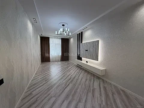Satılır 3 otaqlı mənzil 105 m²
