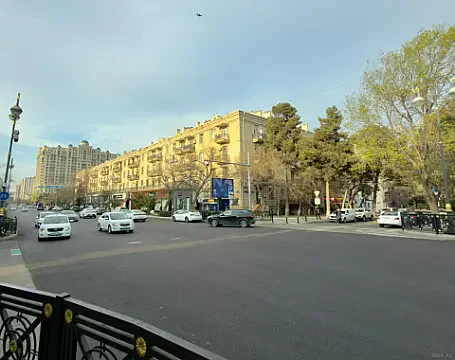 Satılır 3 otaqlı mənzil 80 m² — Bakı 3 otaq 80.00 m²