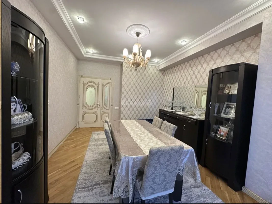 Satılır 3 otaqlı mənzil 100 m²