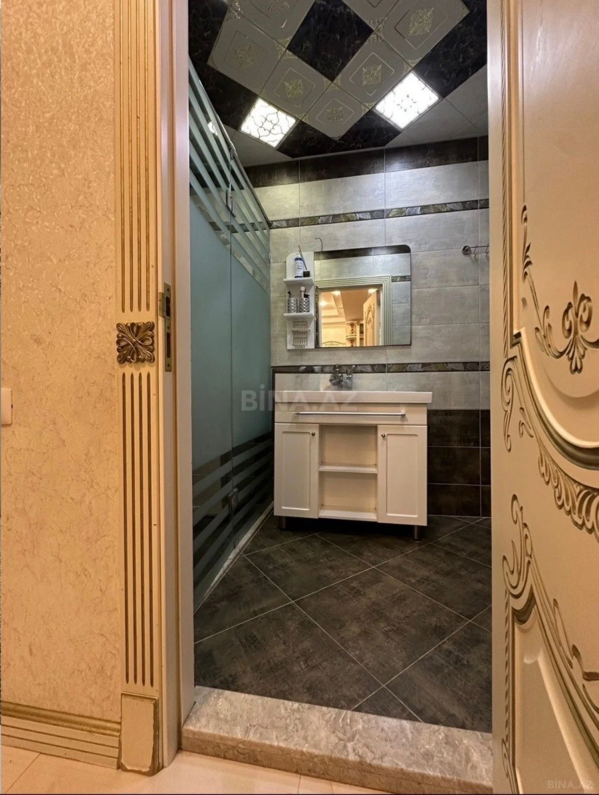 Satılır 3 otaqlı mənzil 100 m²