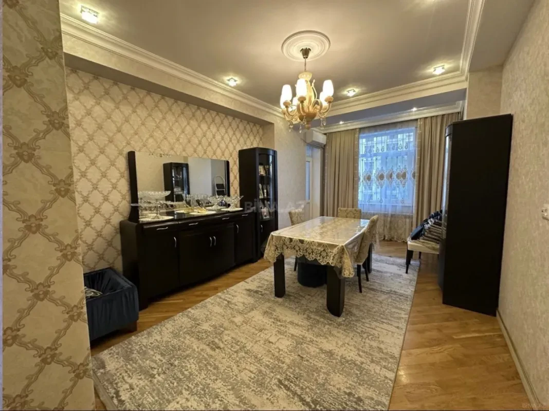 Satılır 3 otaqlı mənzil 100 m²
