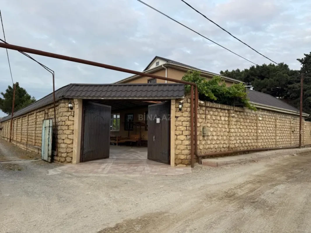 Satılır 4 otaqlı həyət evi 117 m²