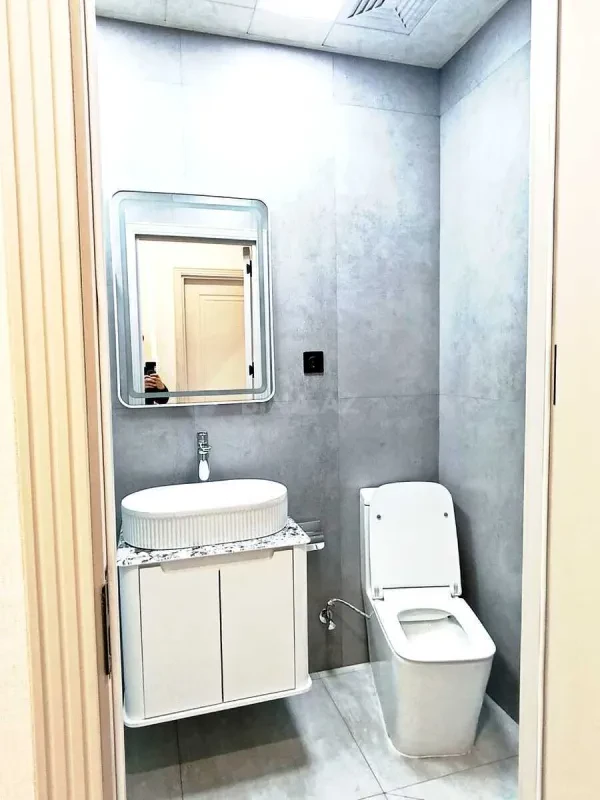 Satılır 2 otaqlı mənzil 63 m²